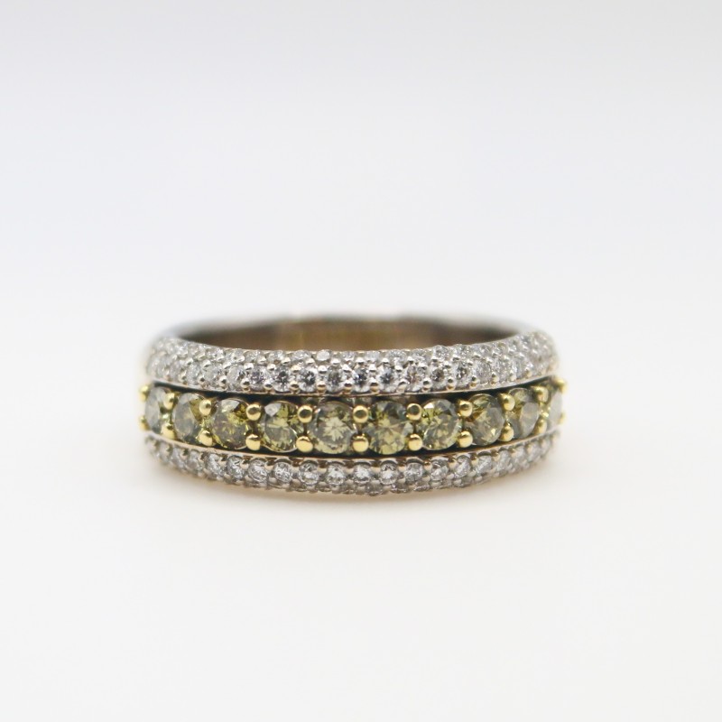 Laurenti Pavé Diamond Band in 18k White Gold