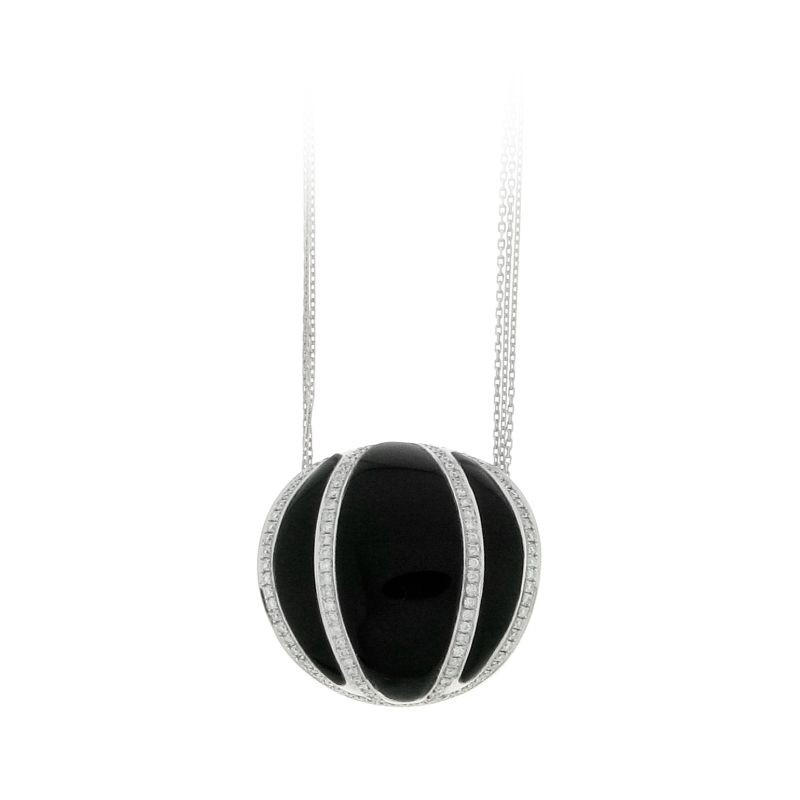 https://www.williambarthman.com/upload/product/Chimento Luna Onyx Necklace