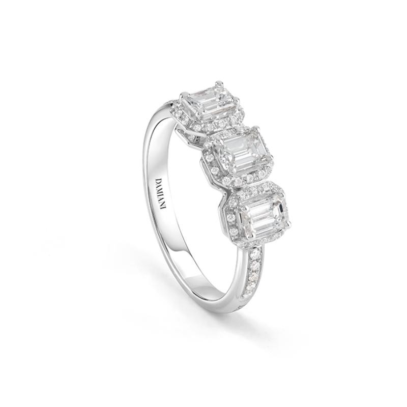 Damiani 18k white gold diamond ring 1.0790. 