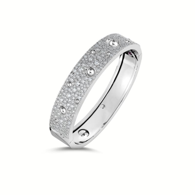 https://www.williambarthman.com/upload/product/18K WHITE GOLD DIAMOND POIS MOI LUNA BANGLE 3.90CT. 