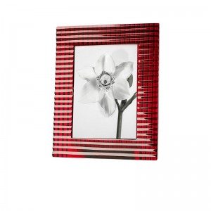 EYE RED PICTURE FRAME 5X7.