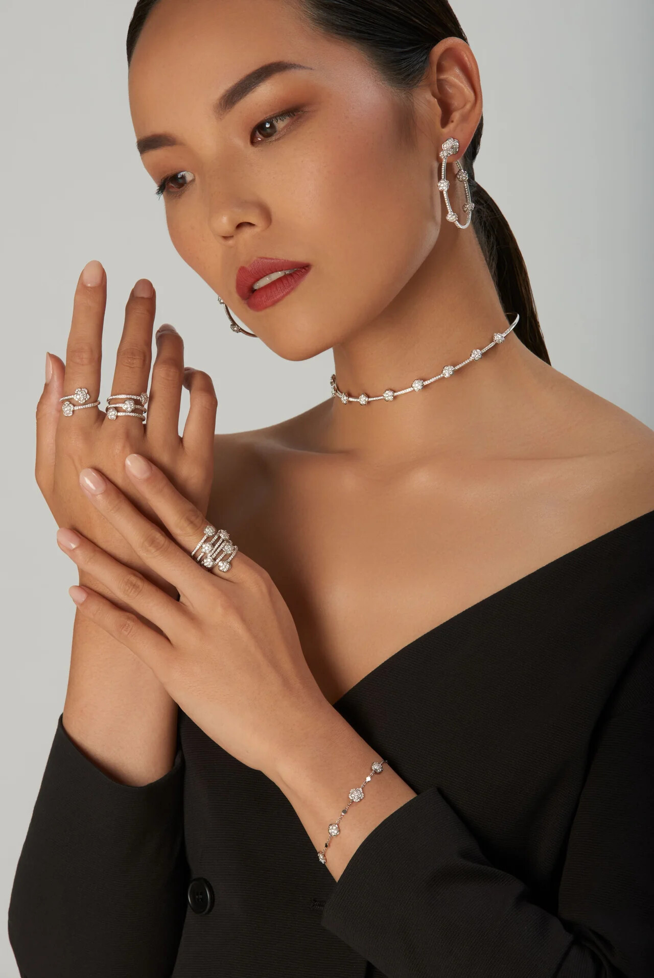 PASQUALE  BRUNI 18K WHITE GOLD FIGLIA DEI FIORI BRACELET WITH DIAMONDS. 