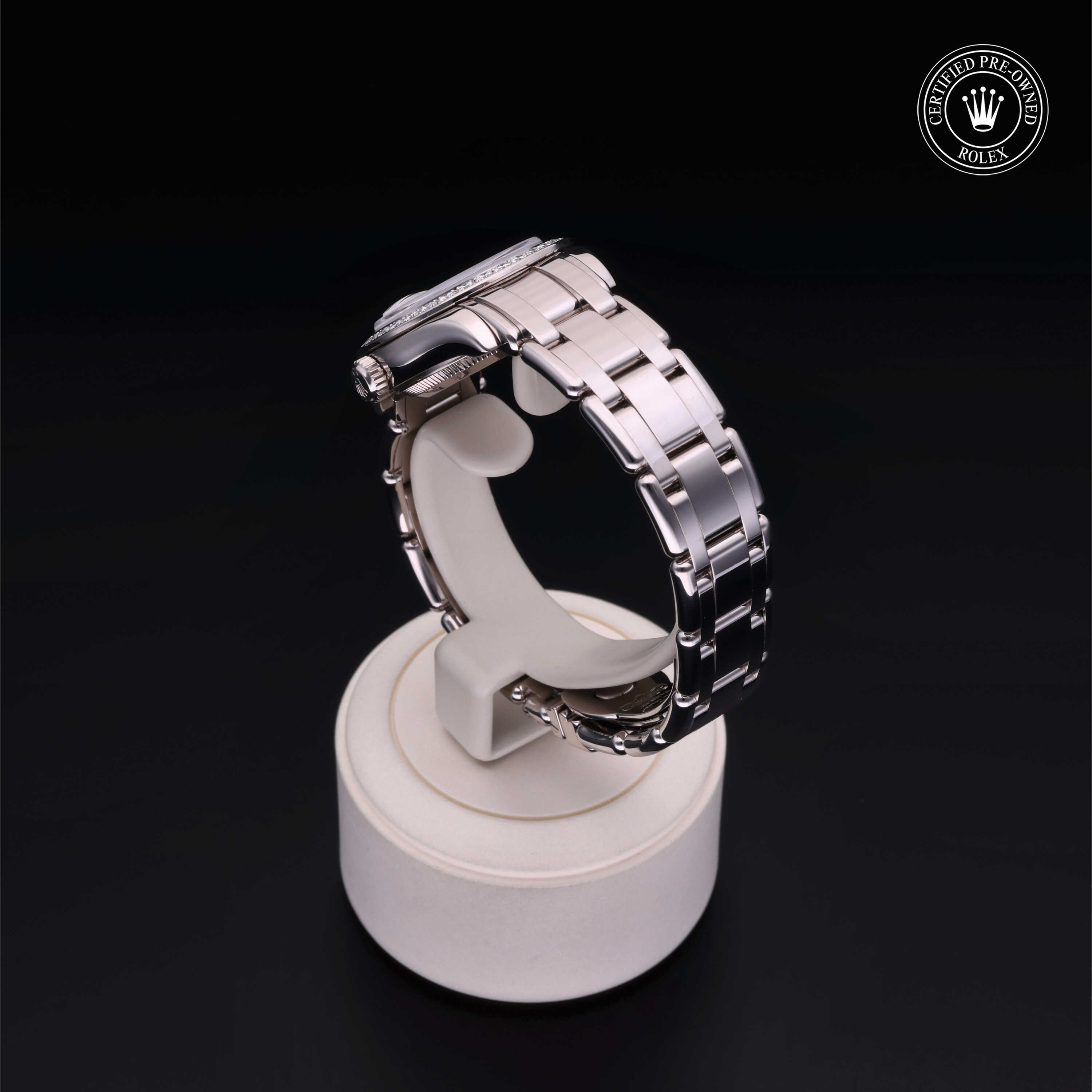 Oyster Perpetual Pearlmaster 29