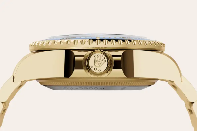 Rolex Rolex Deepsea 18 kt yellow gold, M136668LB-0001