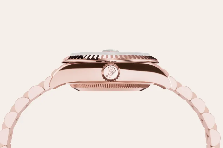 18 kt Everose gold